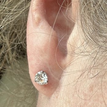 Gettysburg Jewelry Repair - The perfect earrings they made for me! - Jewelry Repair Near Me - Gettysburg, Pennsylvania Gettysburg Jewelry Repair - The perfect earrings they made for me! - Jewelry Repair Near Me - Gettysburg, Pennsylvania