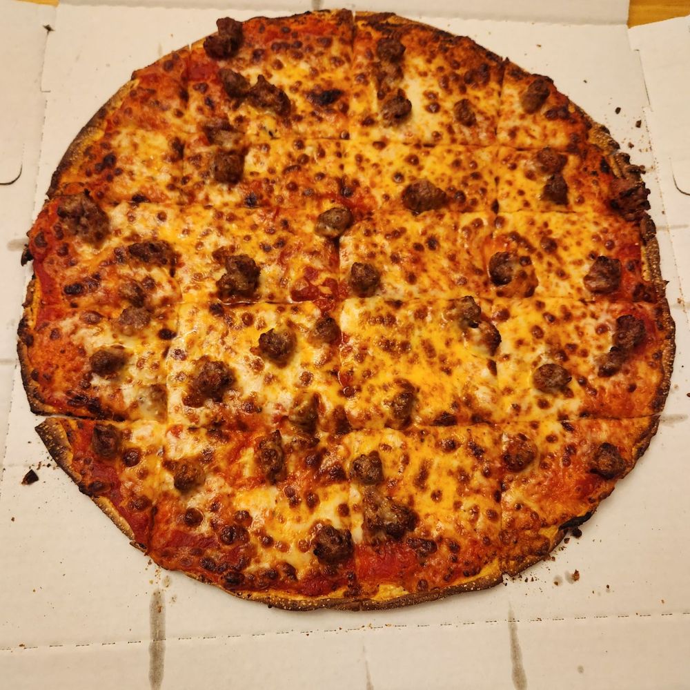La Pizza Via - Chicago cracker thin crust with sausage - Pizza Near Me - Fox River Grove, Illinois