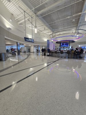 Lafayette Regional Airport by null
