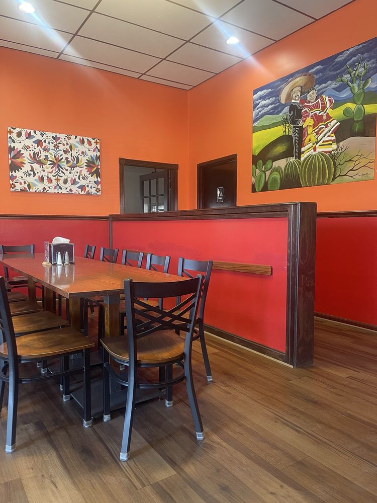 Lolita’s Mexican Restaurant And Bakery