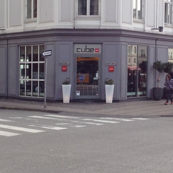 Cube Bar - Bars Near Me - Copenhagen, 84