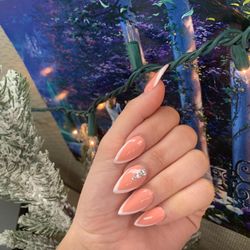 L A Nails - Acrylic nails