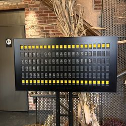 Hotel Hive - Lobby motivational sign