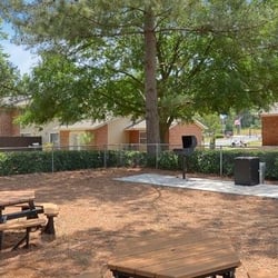 Savannah Oaks Apartments
