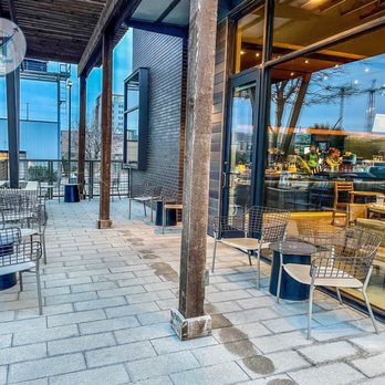 Starbucks - Covered Patio - Coffee & Tea Near Me - Dallas, Texas