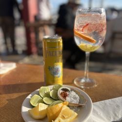 Muelle 3 - Beer & gin