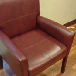 Tresanti Surgical Center - It looks like they upgraded the chairs