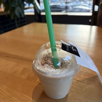 Hopdoddy Burger Bar - Bananas foster milkshake - Burgers Near Me - Atlanta, Georgia Hopdoddy Burger Bar - Bananas foster milkshake - Burgers Near Me - Atlanta, Georgia