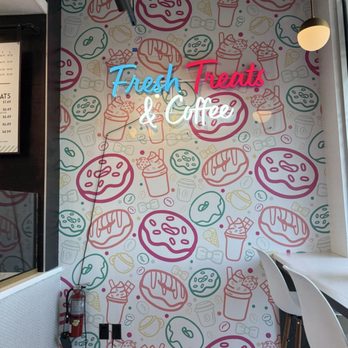 Dapper Doughnut - Donuts Near Me - Sanford, Florida Dapper Doughnut - Donuts Near Me - Sanford, Florida