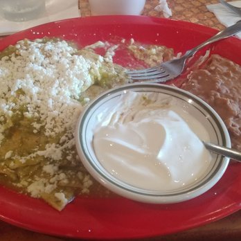 La Mexicana - Chilaquiles con pollo - Mexican Near Me - Houston, Texas La Mexicana - Chilaquiles con pollo - Mexican Near Me - Houston, Texas