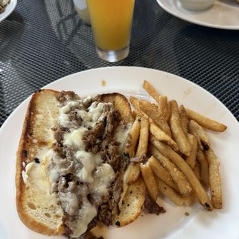 Fountain Grill - Philly cheese steak - American Near Me - Ashburn, Virginia