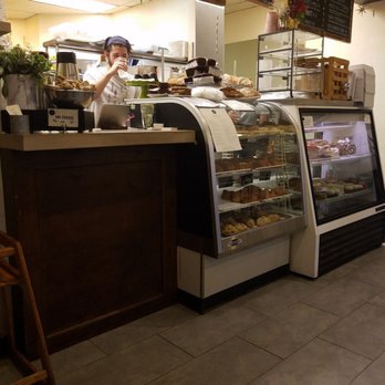 Small Oven - Christmas eve with an avacado toast and a latte!! Yum yum - Bakeries Near Me - Easthampton, Massachusetts