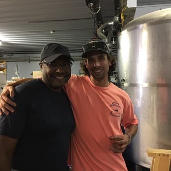 Cisco Brewers - Tour Guide- Justin (orange shirt) - Breweries Near Me - Nantucket, Massachusetts Cisco Brewers - Tour Guide- Justin (orange shirt) - Breweries Near Me - Nantucket, Massachusetts