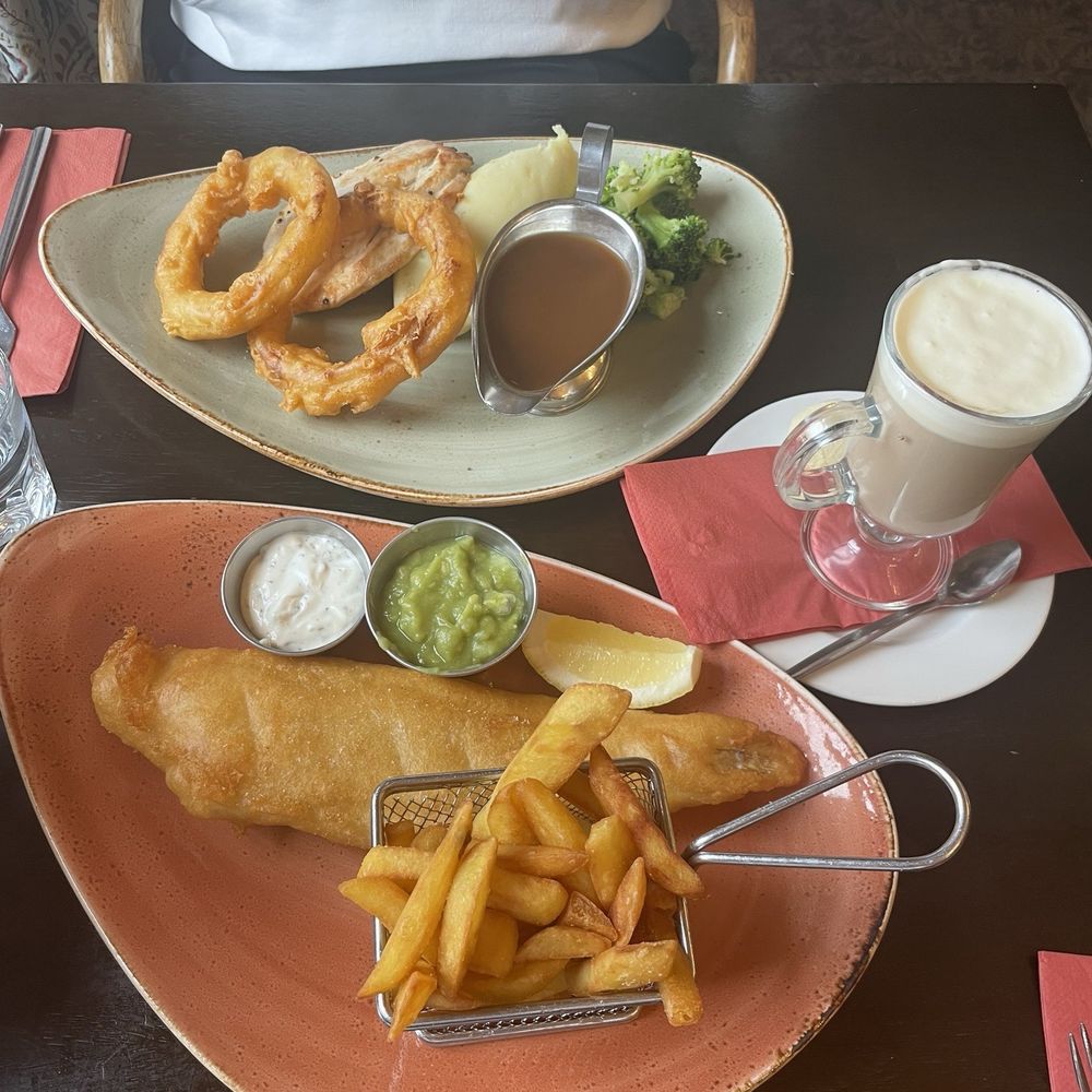 Causeway Hotel - Restaurant - Bars Near Me - Bushmills, MYL Causeway Hotel - Restaurant - Bars Near Me - Bushmills, MYL