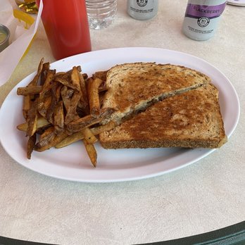 Ski Inn - Patty melt - American Near Me - Niland, California