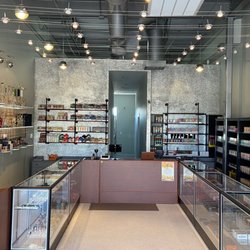 C Vape - C Vape & Smoke