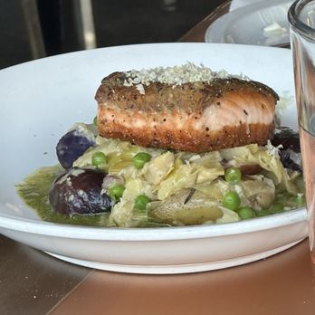 The Six Chow House - Grilled Salmon Salad - New American Near Me - Studio City, California The Six Chow House - Grilled Salmon Salad - New American Near Me - Studio City, California
