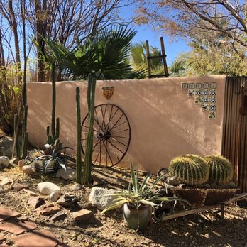 Spin & Margie's Desert Hideaway - Hotels Near Me - Joshua Tree, California Spin & Margie's Desert Hideaway - Hotels Near Me - Joshua Tree, California