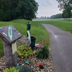 Wallinwood Springs Golf Club - Beautiful landscape threw out the course