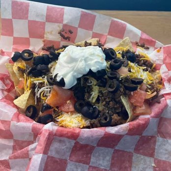 Shamrocks Cocktail Bar - Nachos supreme - Cocktail Bars Near Me - Riddle, Oregon