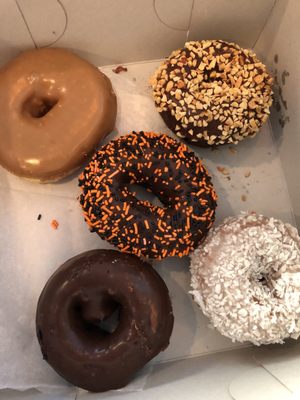 Golden Donut 224 Photos 459 Reviews Doughnuts 2360 University Ave San Diego Ca United States Phone Number