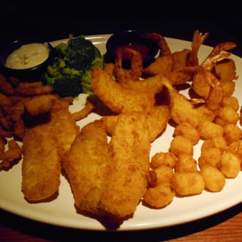 Red Lobster - The Admiral's Feast, consisting of shrimp, bay scallops, clam strips and wild-caught flounder--all fried to golden brown perfection. - Seafood Near Me - Irving, Texas