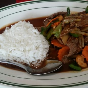Celadon Thai Restaurant - Cashew nut beef with rice - Thai Near Me - Latham, New York Celadon Thai Restaurant - Cashew nut beef with rice - Thai Near Me - Latham, New York