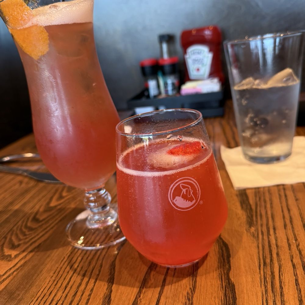 St Germaine Strawberry Mimosa and a fall mocktail