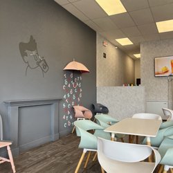 Tsaocaa - Austin - Cute seats and Interior