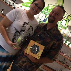 Dabber Box - Shout out to @1highlifelover & @2stonerssmoking for stopping by the #DabShop  Such nice people!