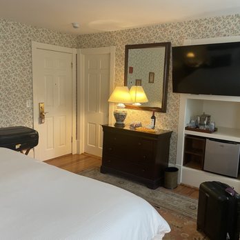 Jared Coffin House - Our room - Hotels Near Me - Nantucket, Massachusetts