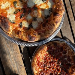 Folks Pizzeria - Margherita (feeds 2-3) Pepperoni (feeds 2-3)
