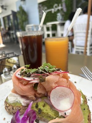 Sunny Side Cafe & Eatery by null