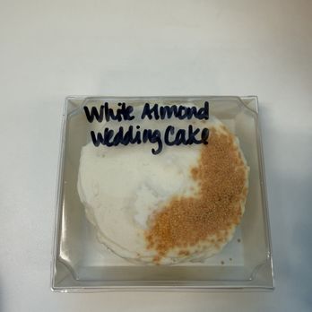 charQterie - White almond wedding cake - Wine Bars Near Me - Sacramento, California charQterie - White almond wedding cake - Wine Bars Near Me - Sacramento, California