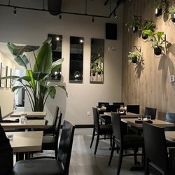 Shushu Haru - Dining room