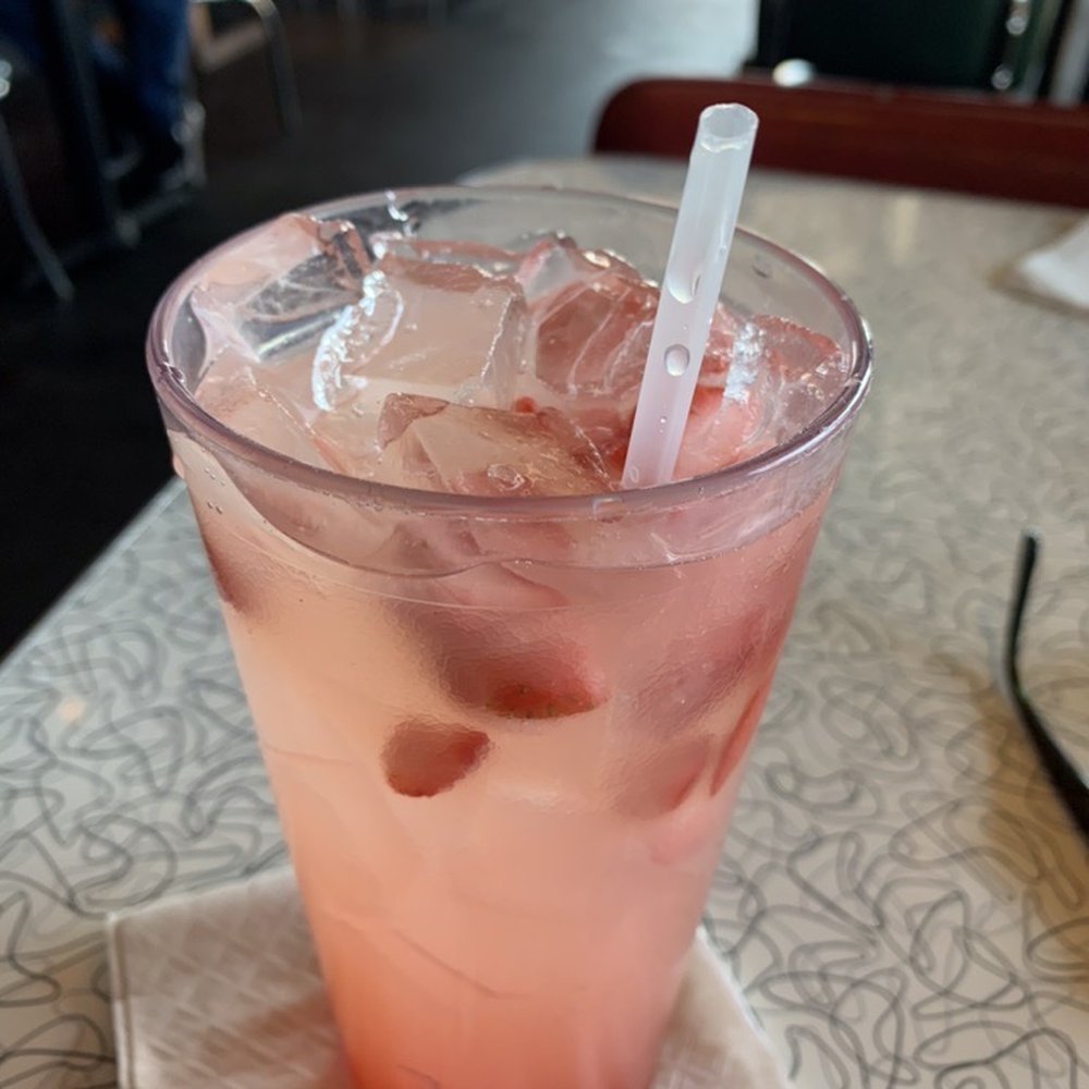 Bubba's 33 - The strawberry lemonade was delicious. Free refills. - Pizza Near Me - Colorado Springs, Colorado Bubba's 33 - The strawberry lemonade was delicious. Free refills. - Pizza Near Me - Colorado Springs, Colorado