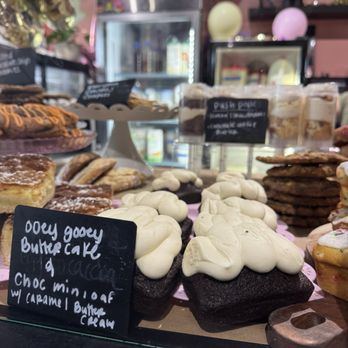 Ginger Sweets Pastry Cafe  - Bakeries Near Me - Chesapeake, Virginia