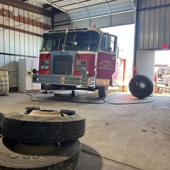 J & D Tires - Roadside Assistance Near Me - Ennis, Texas J & D Tires - Roadside Assistance Near Me - Ennis, Texas