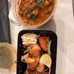India Meals Curry Point - Chicken Tikka Tandoori and Chana Masala