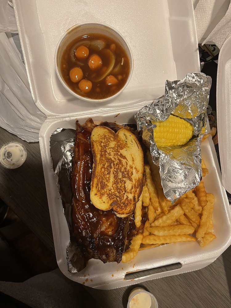 HOG WILD OAK LAWN Updated October 2024 11 Photos & 44 Reviews