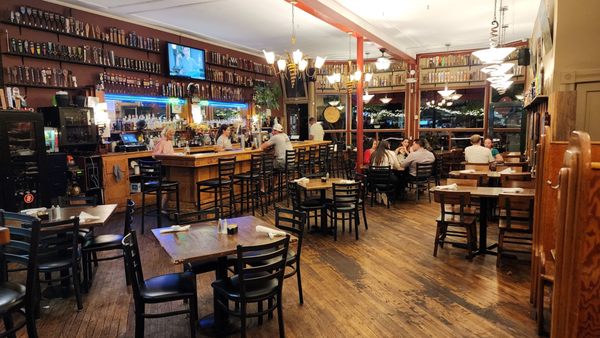 Currents Restaurant by null