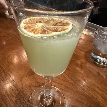Blue Hound Kitchen & Cocktails - Kiwi to Life is Happiness - New American Near Me - Phoenix, Arizona