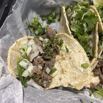 Tacos & Beer - Meat has no marinade or seasoning at all and its very chewy - Mexican Near Me - Port St. Lucie, Florida