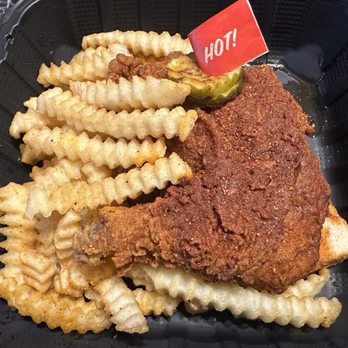 Hattie B's Hot Chicken - Chicago - Wrigleyville - Hot dark quarter - Southern Near Me - Chicago, Illinois