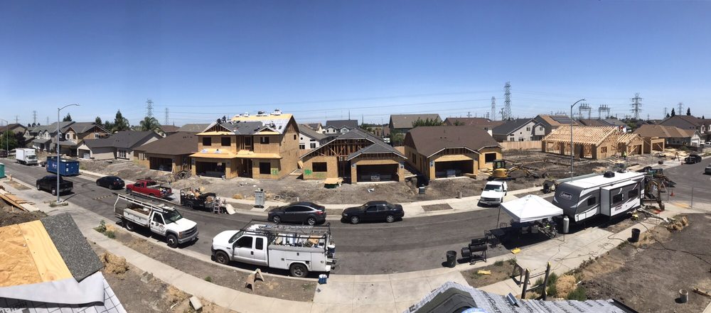 Slide of Premiere Roofing