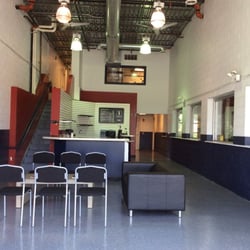 Main Guys Auto and Tire Repair - Waiting area