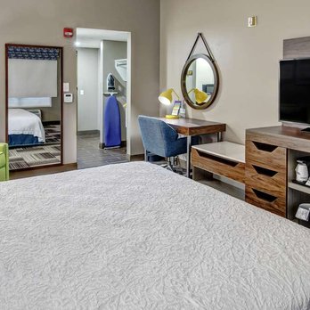 Hampton Inn Latrobe - Guest room - Hotels Near Me - Latrobe, Pennsylvania