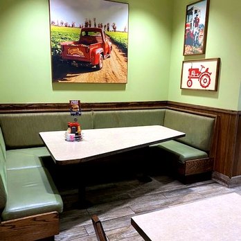 Farmer Boys - Meeting/dining booth - Breakfast & Brunch Near Me - Los Angeles, California