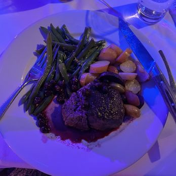 Lotte Hotel Seattle - Dinner and a show - Hotels Near Me - Seattle, Washington Lotte Hotel Seattle - Dinner and a show - Hotels Near Me - Seattle, Washington
