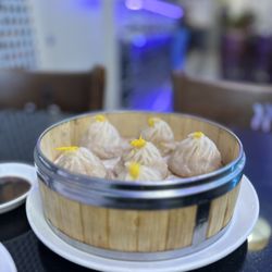 Heng Feng Hand Drawn Noodles - 2. Shanghai Crabmeat Pork Soup Dumplings
